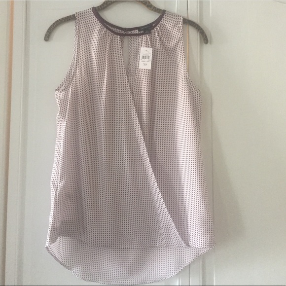 Ann Taylor Sleeveless Blouse! NWT🛍 - Picture 6 of 6